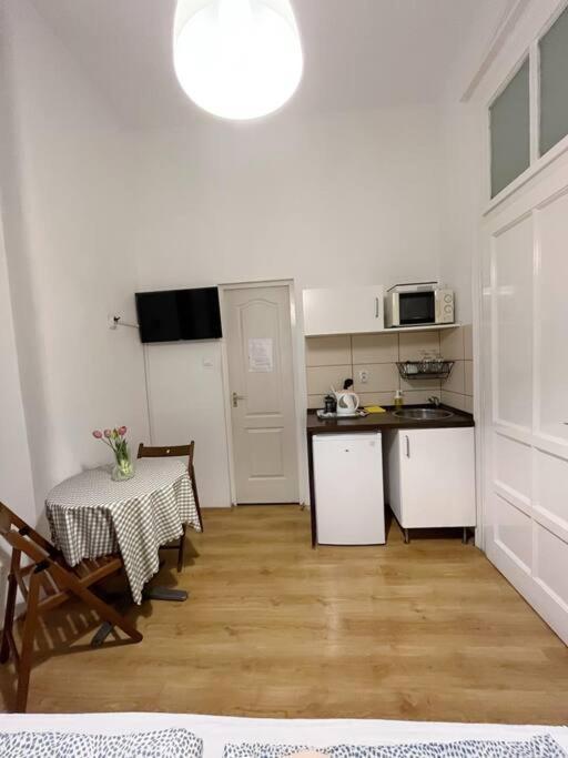 12# Sunflower Cozy Apartment Budapest Exterior foto